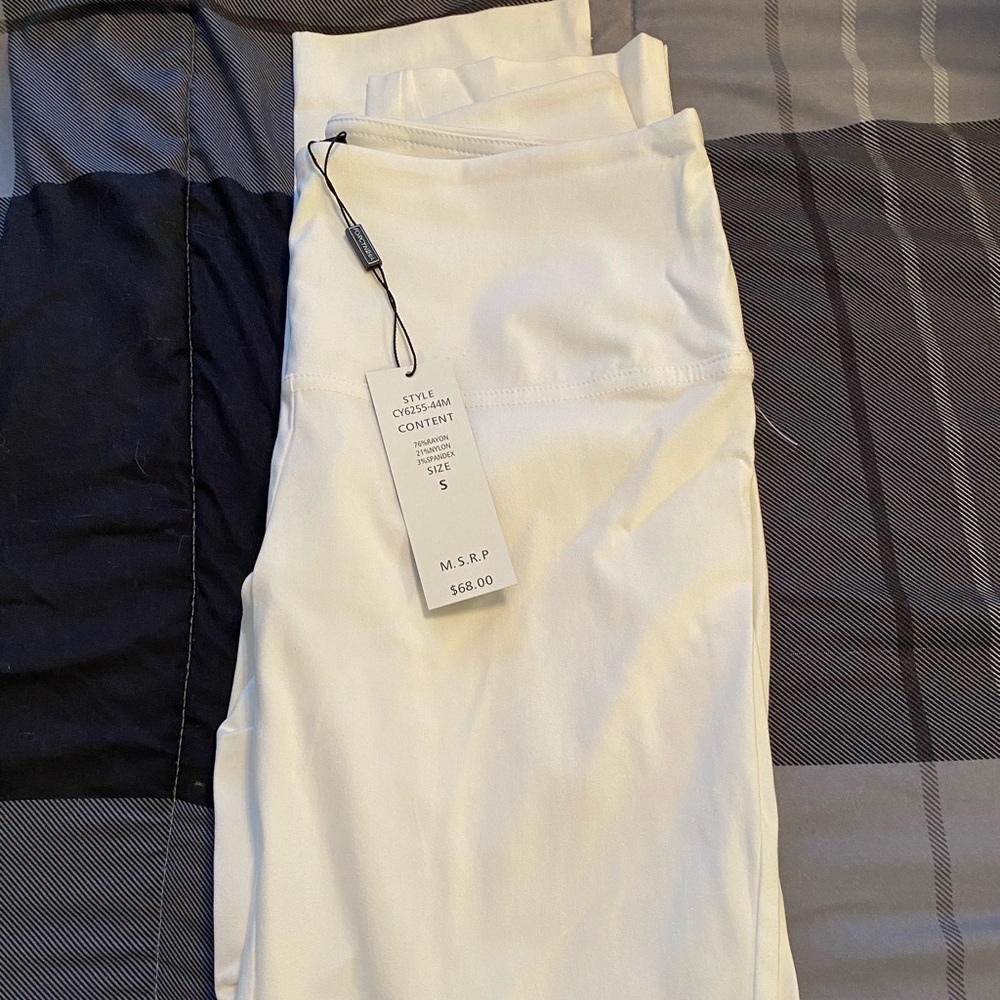 White jegging/trousers. Never worn!